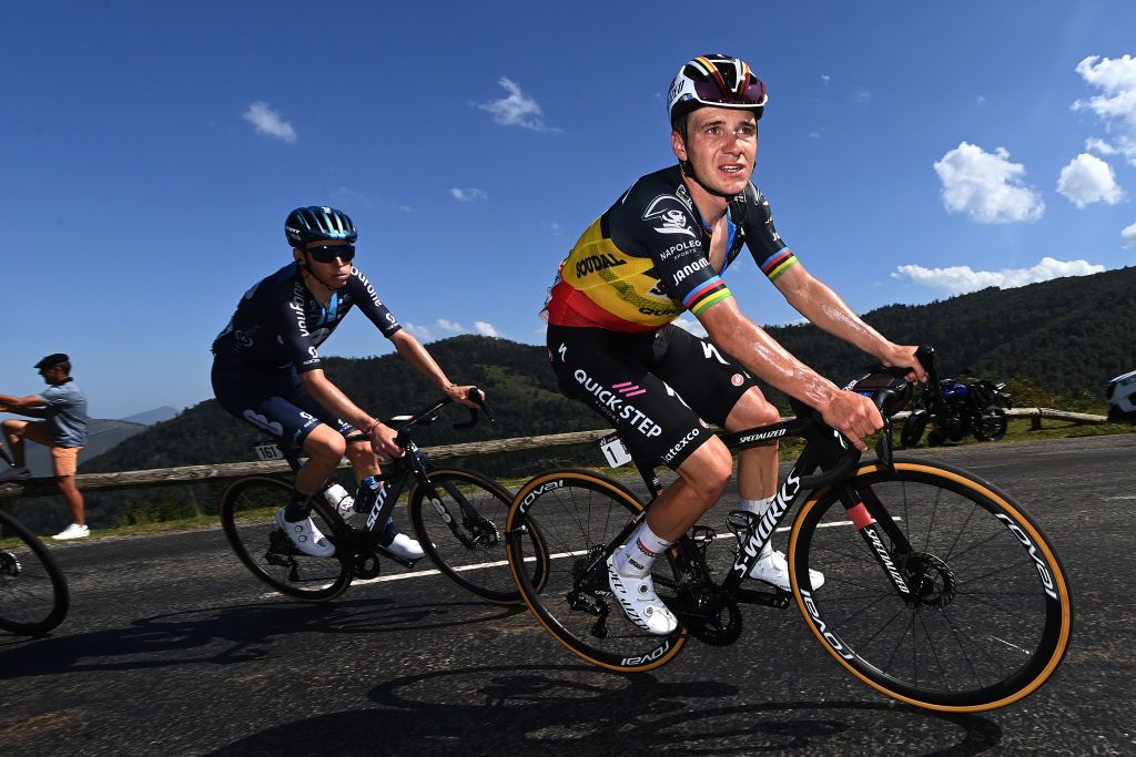 LARRABELAGUA SPAIN SEPTEMBER 09 LR Romain Bardet of France and Team DSM Firmenich and Remco Evenepoel of Belgium and Team Soudal Quick Step compete in the breakaway during the 78th Tour of Spain 2023 Stage 14 a 1562km stage from SauveterredeBarn to LarraBelagua 1588m UCIWT on September 09 2023 in LarraBelagua Spain Photo by Tim de WaeleGetty Images