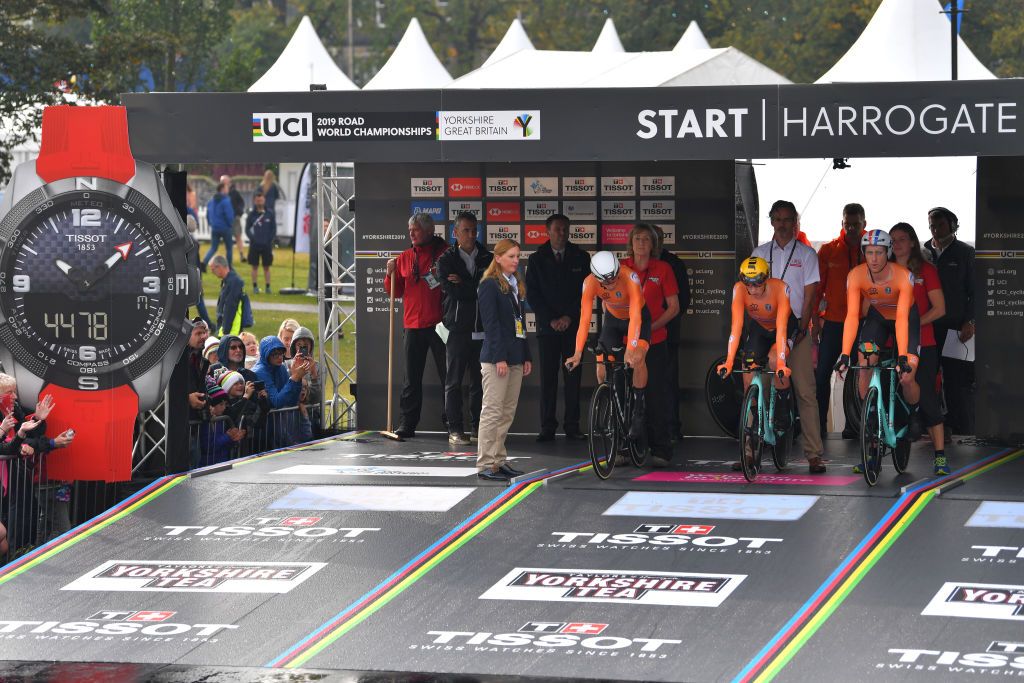 The Dutch men in the start house
