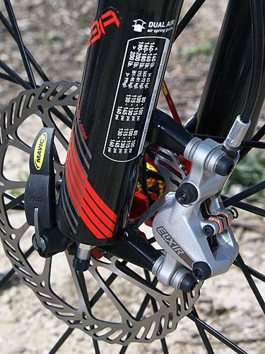 Post-style brake mounts make for lighter system weights.