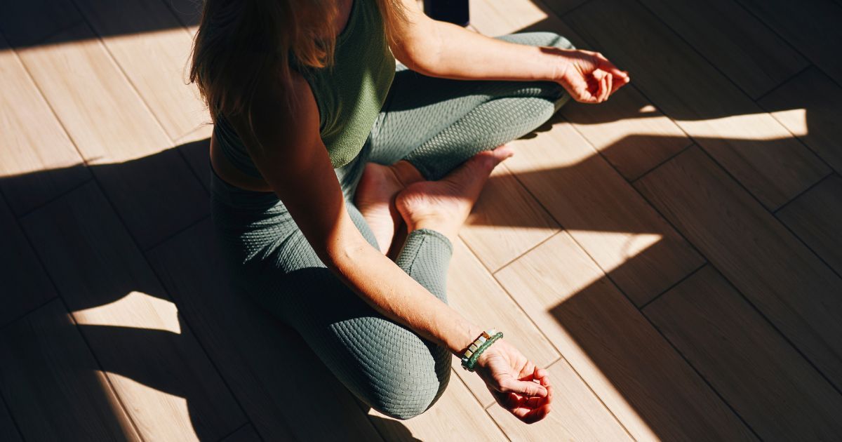 Zero Energy RN? A World-Renowned Pro Swears By These Five-Minute Meditations For Transforming Energy