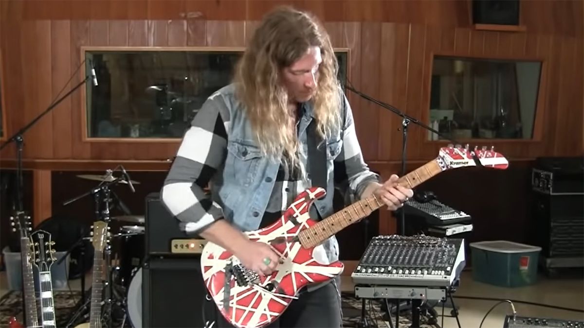 Jared James Nichols playing Eddie Van Halen&#039;s Kramer Stryper