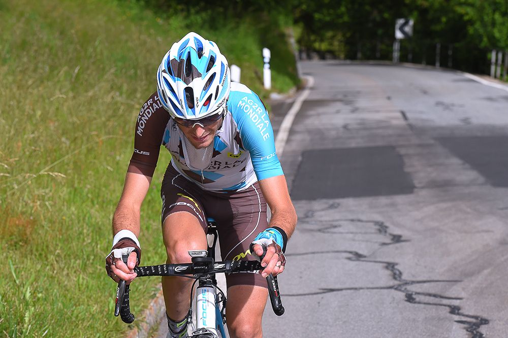 Hubert Dupont climbs during stage 5 at Tour de Suisse