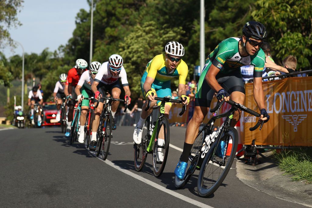 Sitting tight in the bunch