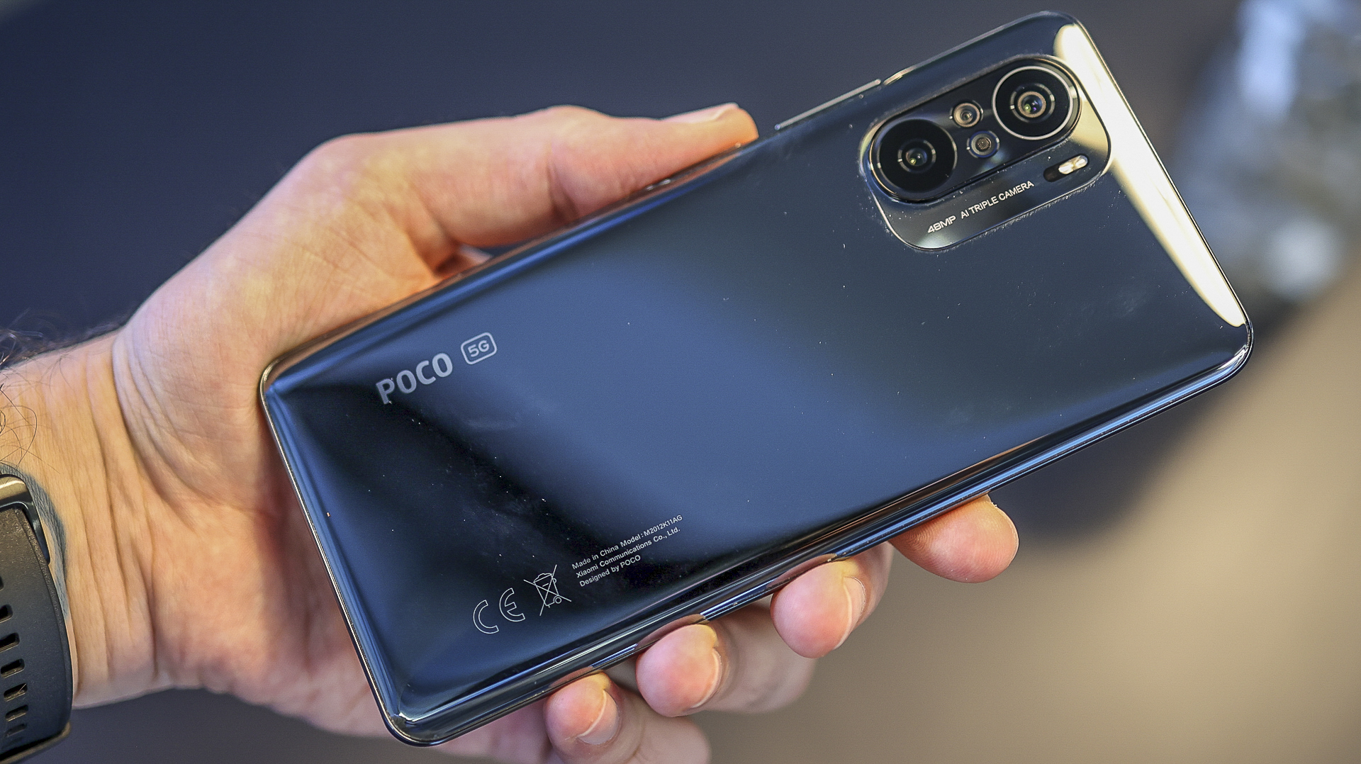 POCO F3-