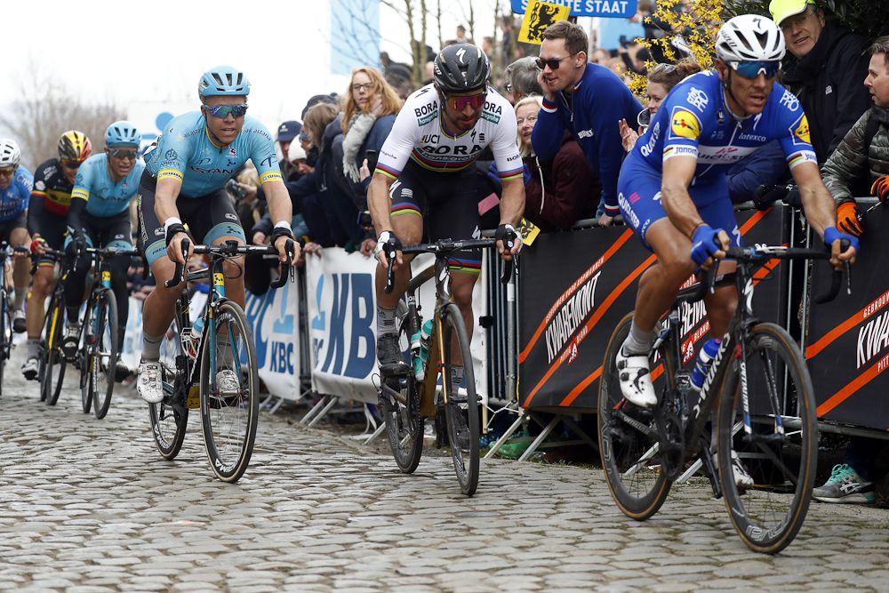 Philippe Gilbert climbs ahead of Peter Sagan at Tour of Flanders