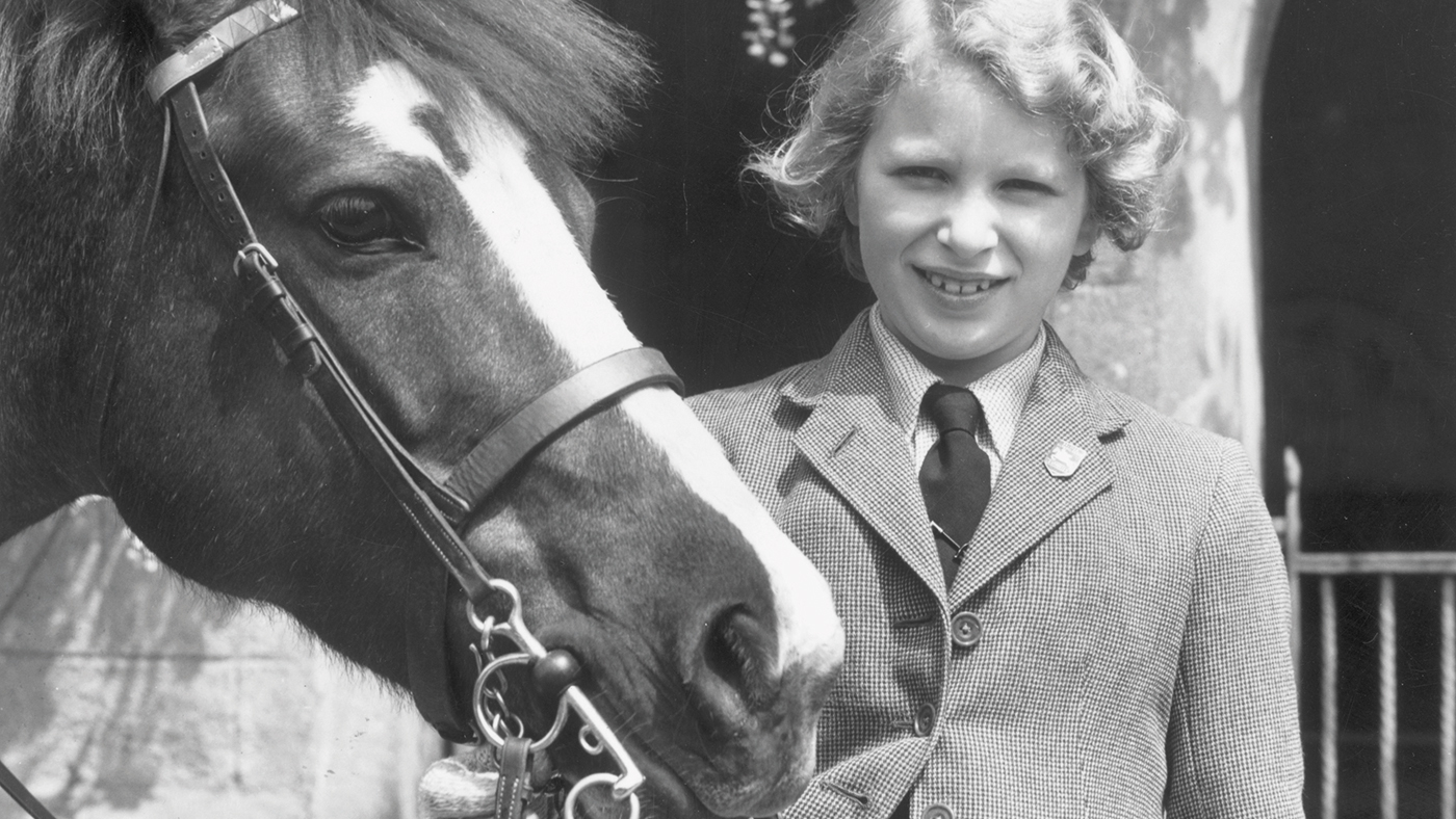 circa 1960: Princess Anne, only daughter and second child of Queen Elizabeth and Prince Philip with her Welsh pony, 'Greensleeves' at Windsor. (Photo by Hulton Archive/Getty Images)