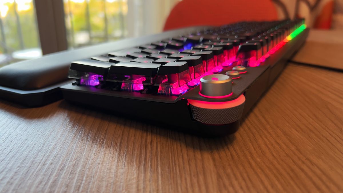msi-vigor-gk71-sonic-review-techradar