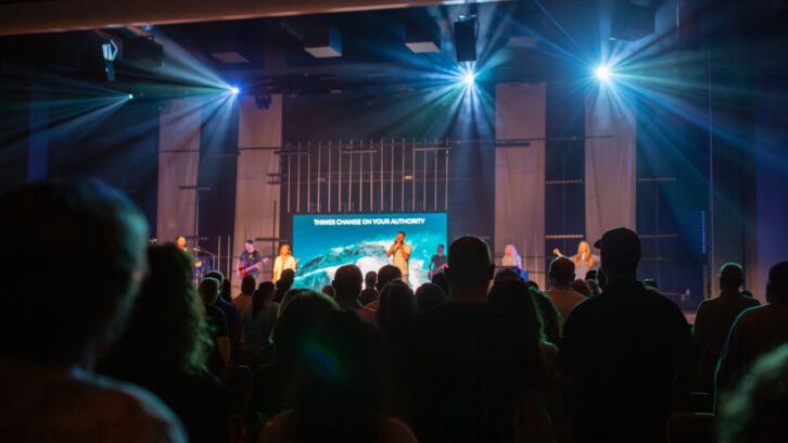 A d&amp;b Soundscape system bring church worship to life. 