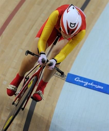 Fan Jiang (People's Republic of China) won the women's 3,000m individual pursuit.