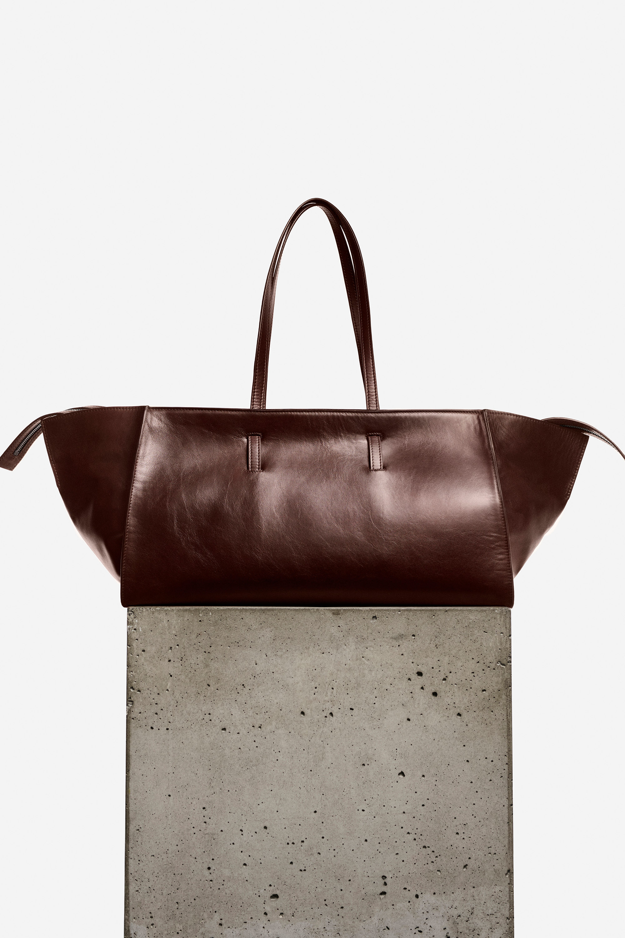 Monument Tote Bag - Leather