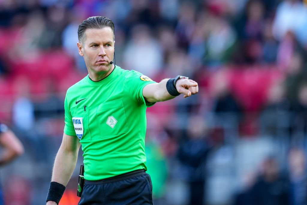 : referee Danny Makkelie reacts during the Dutch Eredivisie match between AZ Alkmaar and FC. Twente at AFAS Stadion on May 5, 2024 in Alkmaar, Netherlands. (Photo by Patrick Goosen/BSR Agency/Getty Images)