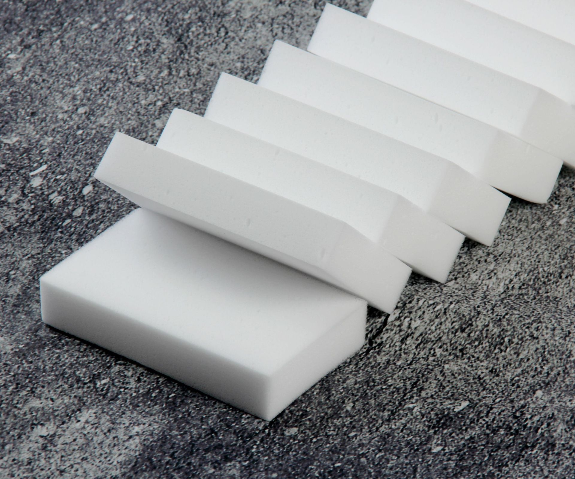 2E3HR39 - magic erasers