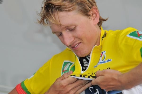 Gustav Larsson (Saxo Bank) adds another yellow jersey to his collection.