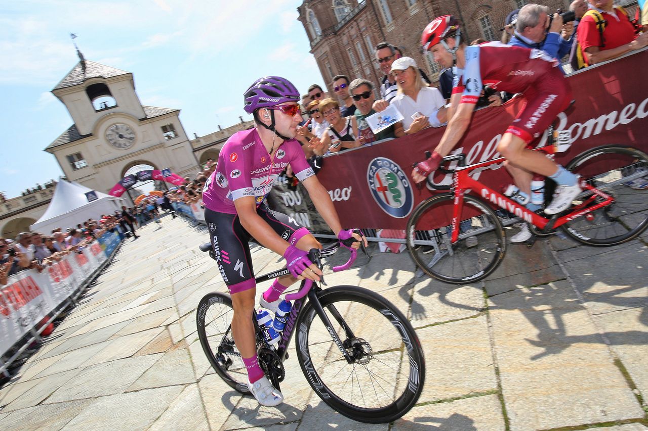 Elia Viviani before stage 19