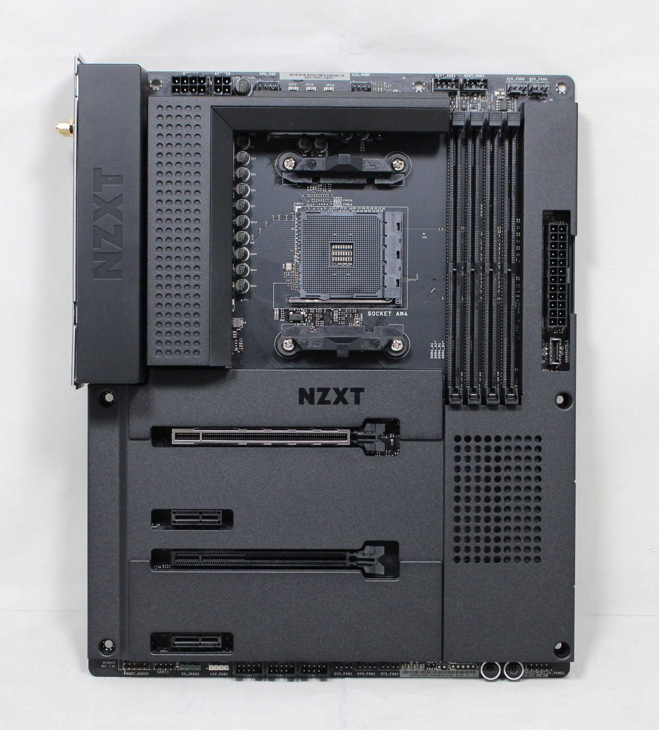 NZXT N7 B550 Review: NZXT Meets AMD | Tom's Hardware