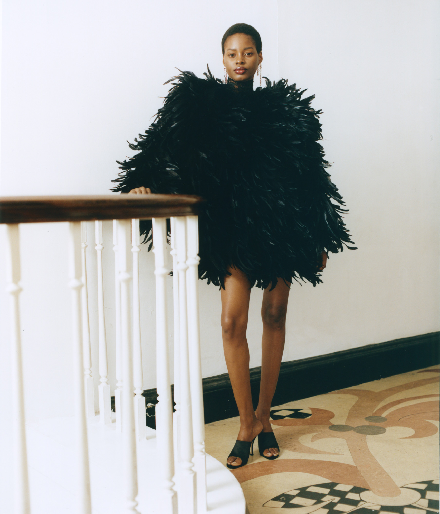 Party Dressing 2025 black and white trend