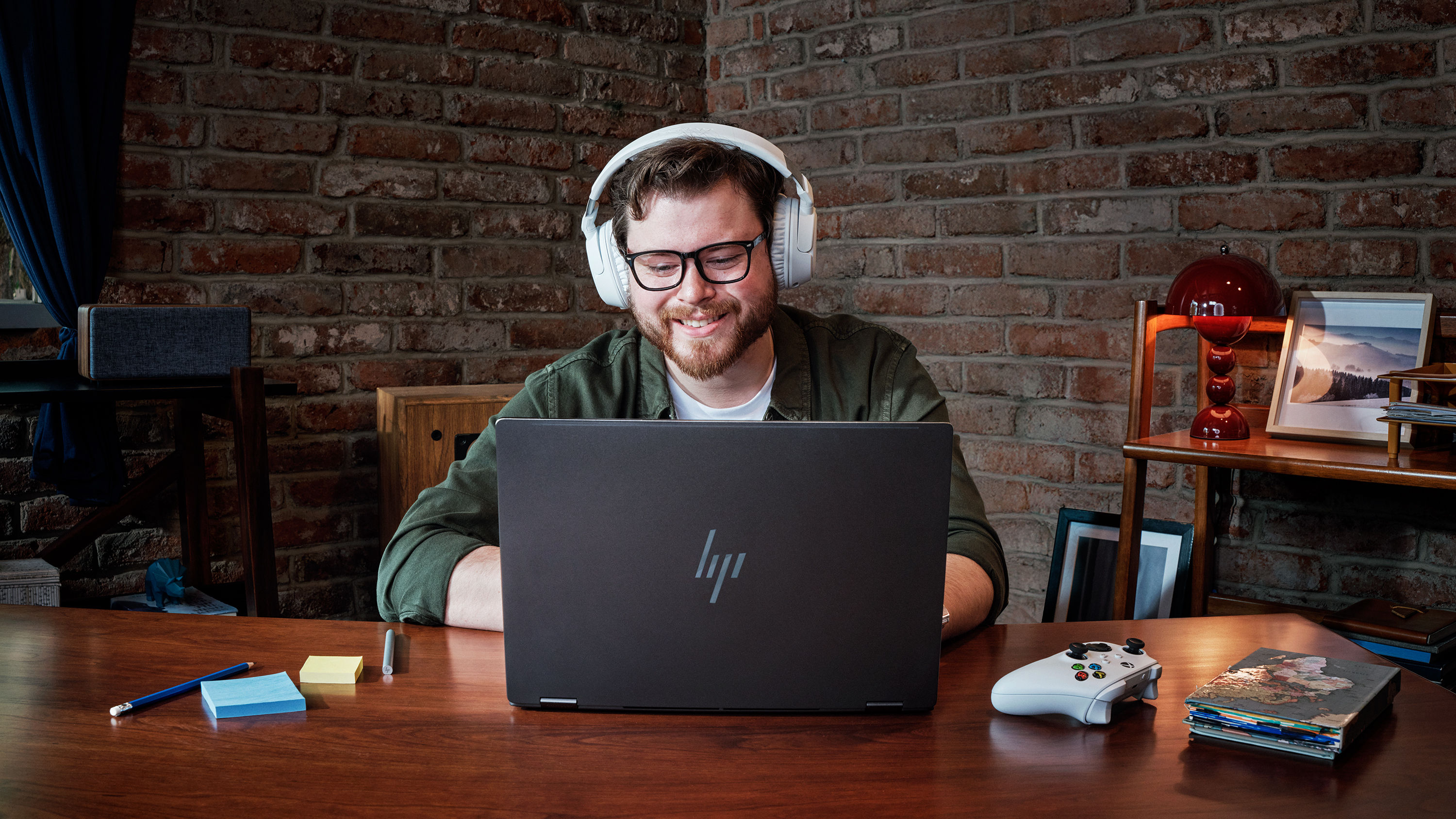 HP OmniBook X Flip 14 in use for gaming and productivity.