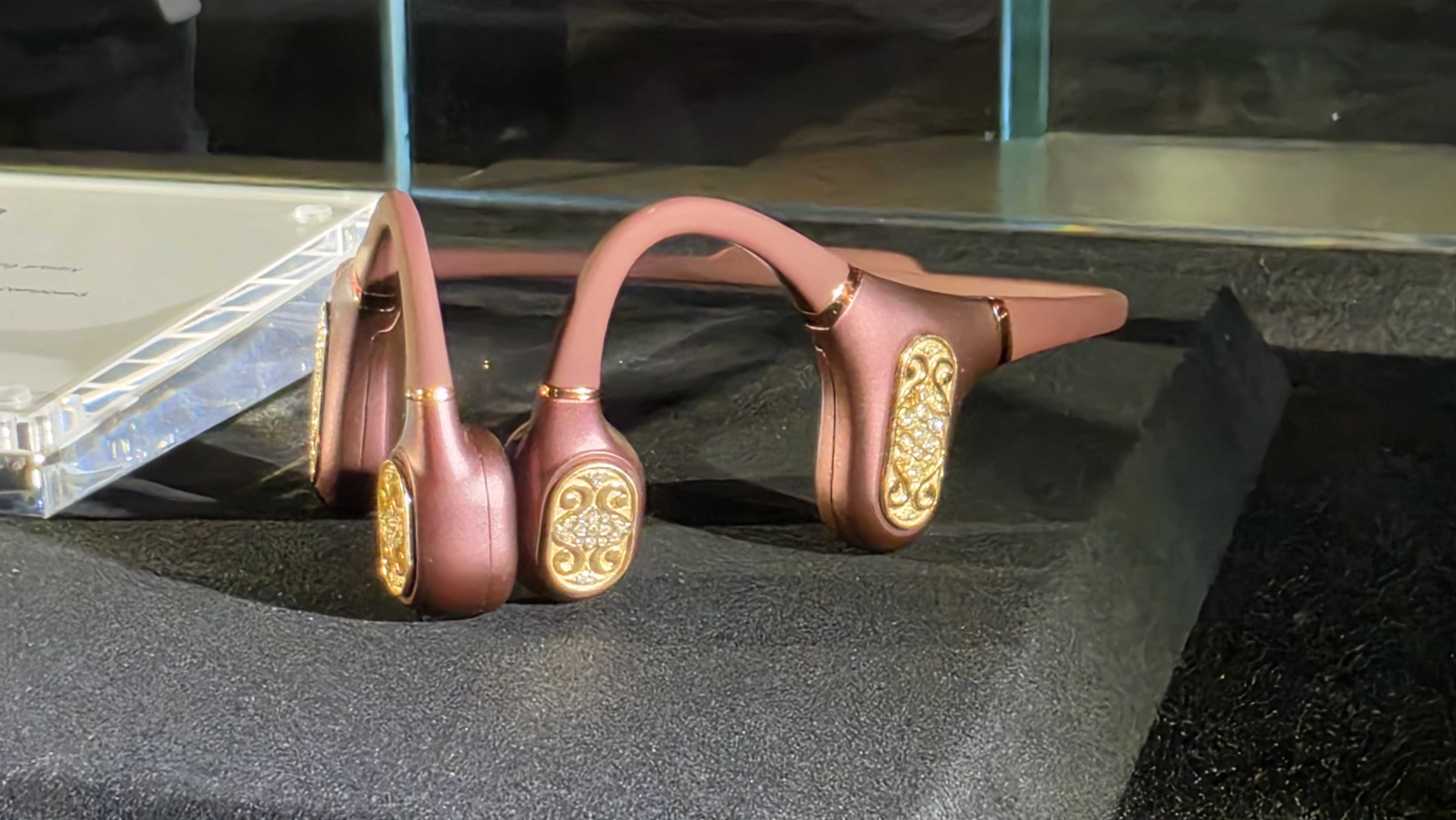 Dreame's premium bone conduction headphones concept