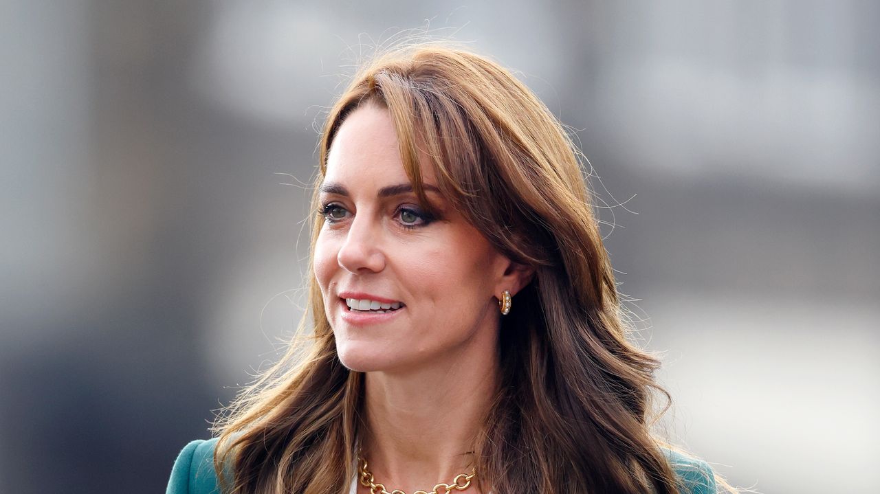 Kate Middleton&#039;s wind resistant bangs