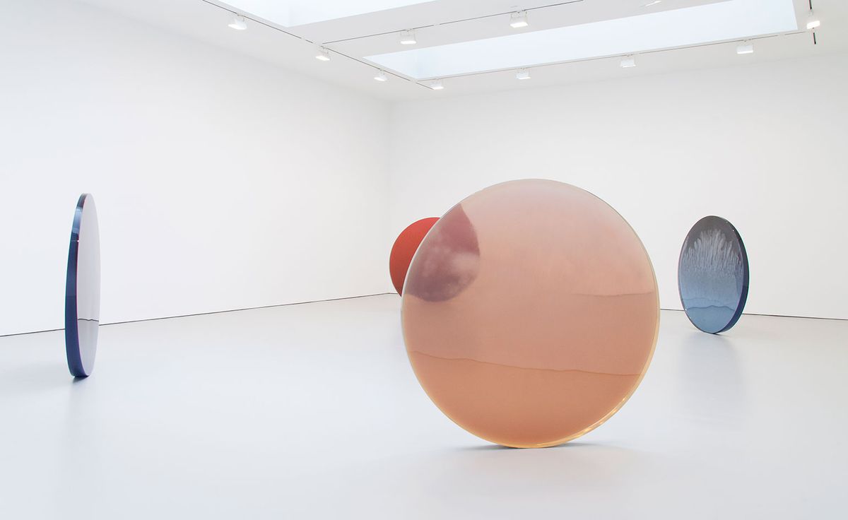 De Wain Valentine's first New York survey in 30 years opens