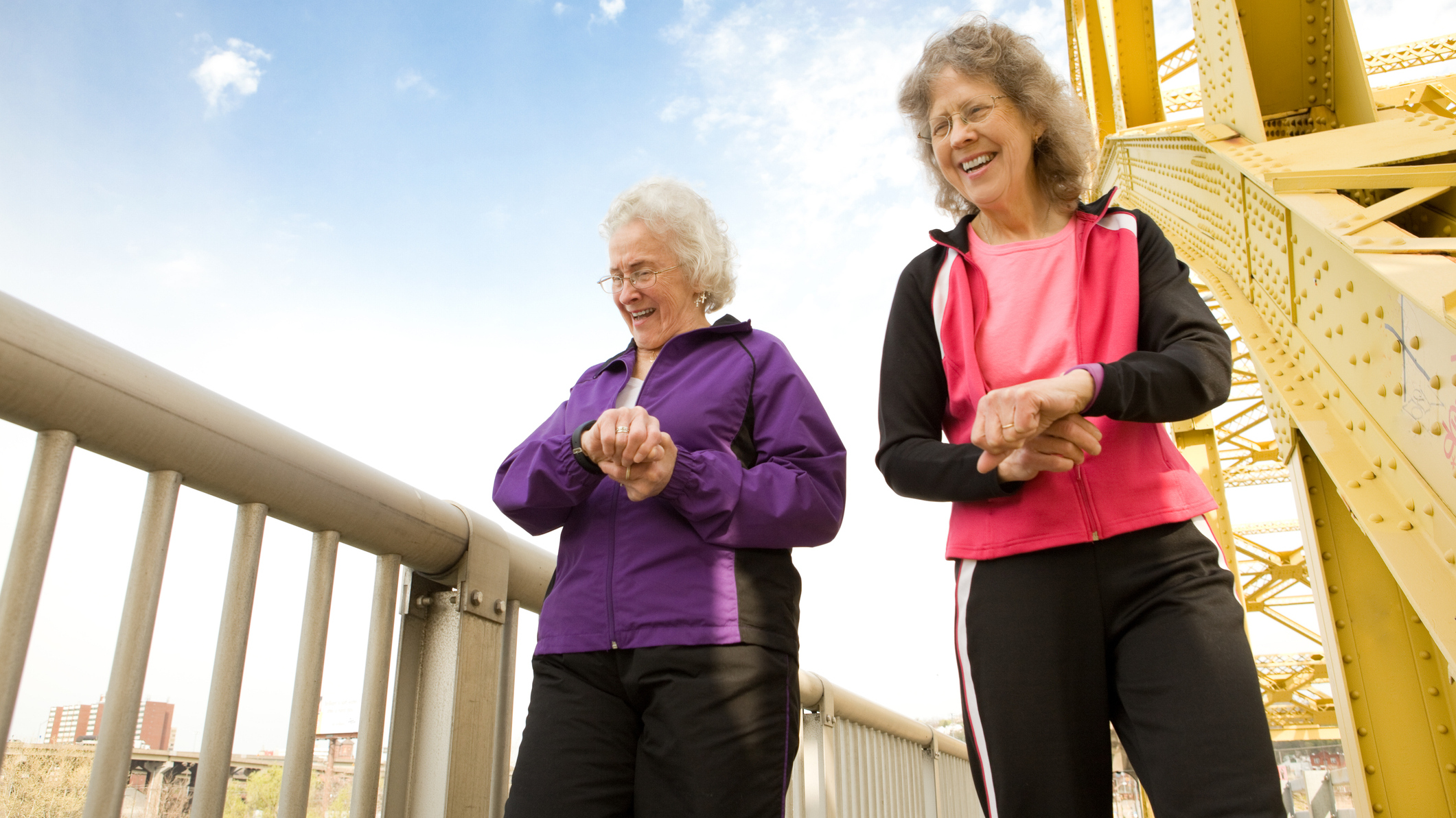 A strolling knowledgeable says that is the minimal selection of steps you will have to take each day to stick wholesome (and it’s so much less than 10,000)
