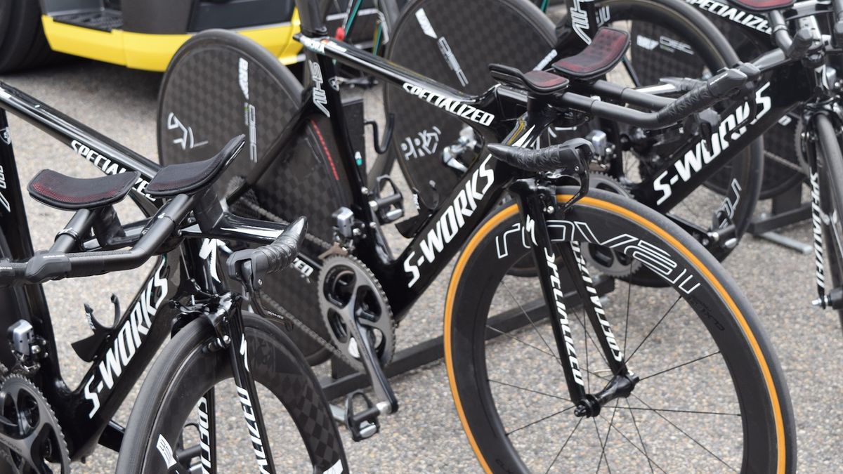 Bora-Hansgrohe ran a mix of Shimano and Roval wheels