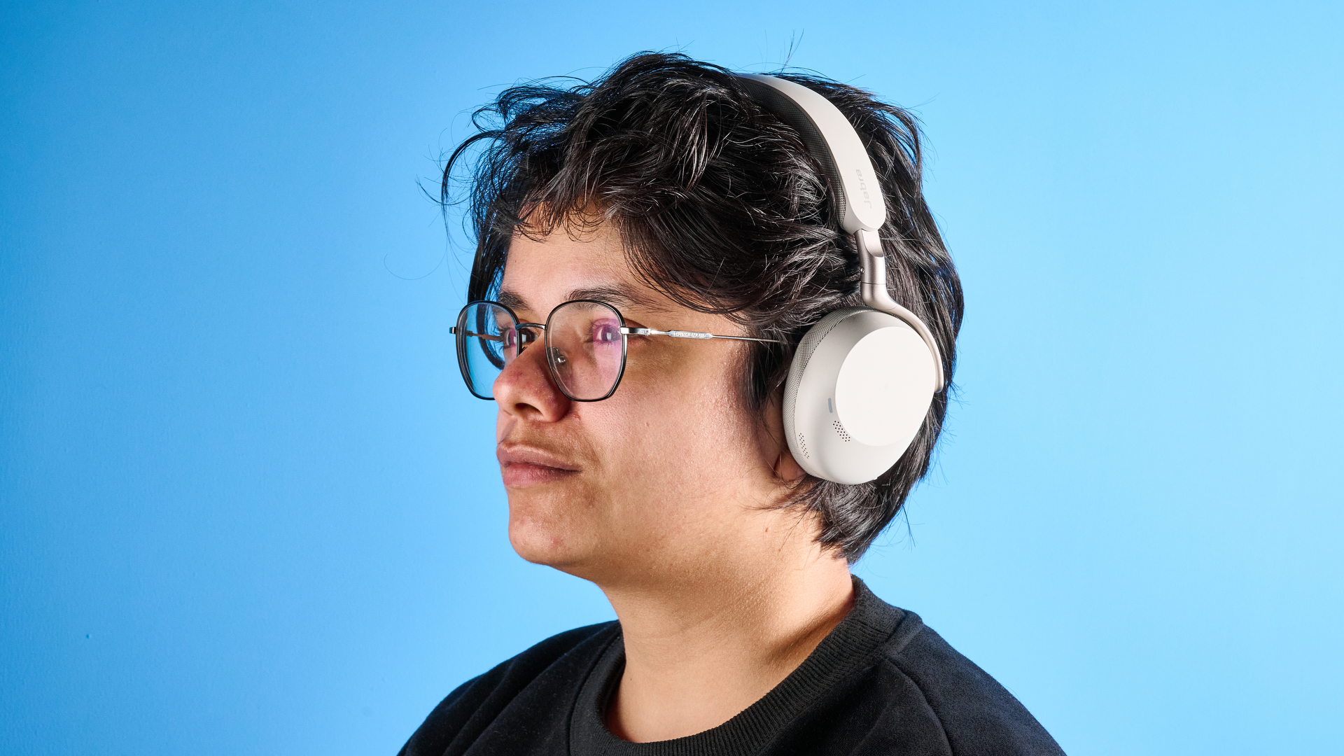 Jabras Evolve3 75 conferencing headset on a person's head