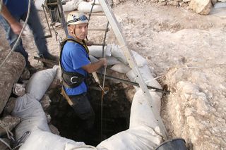 Archaeologist goes down Jezreel well