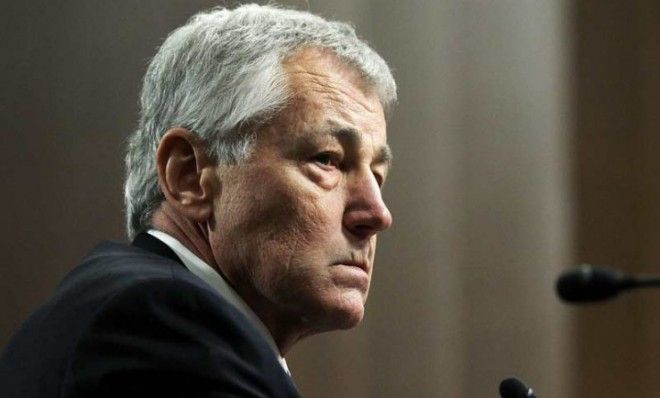 Chuck Hagel facing the firing range.