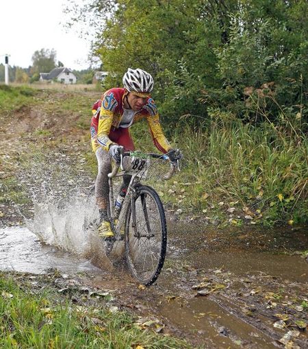 Tanel Kangert on his way to victory in Estonia