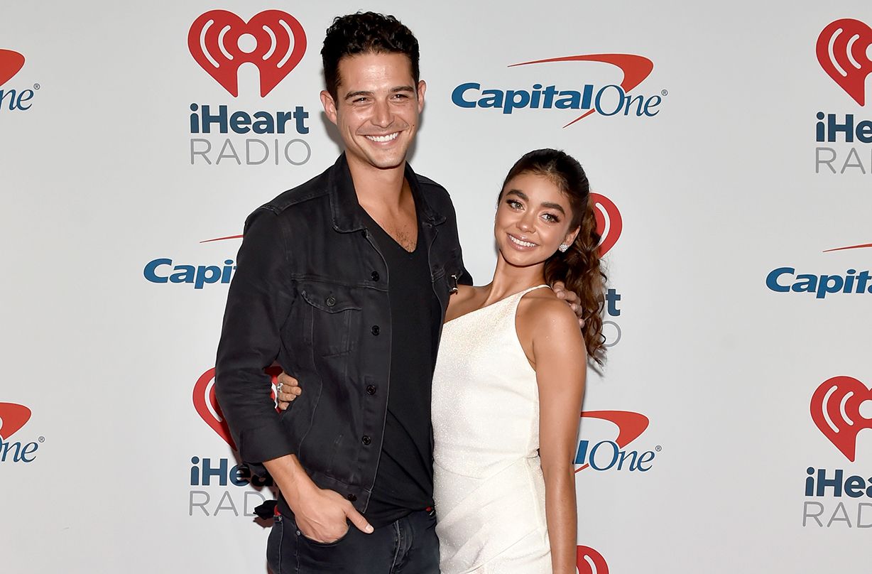 sarah hyland announces engagement