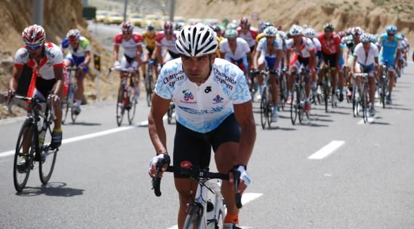 The bunch faced hills and windy conditions at the Tour of Azarbaijan.