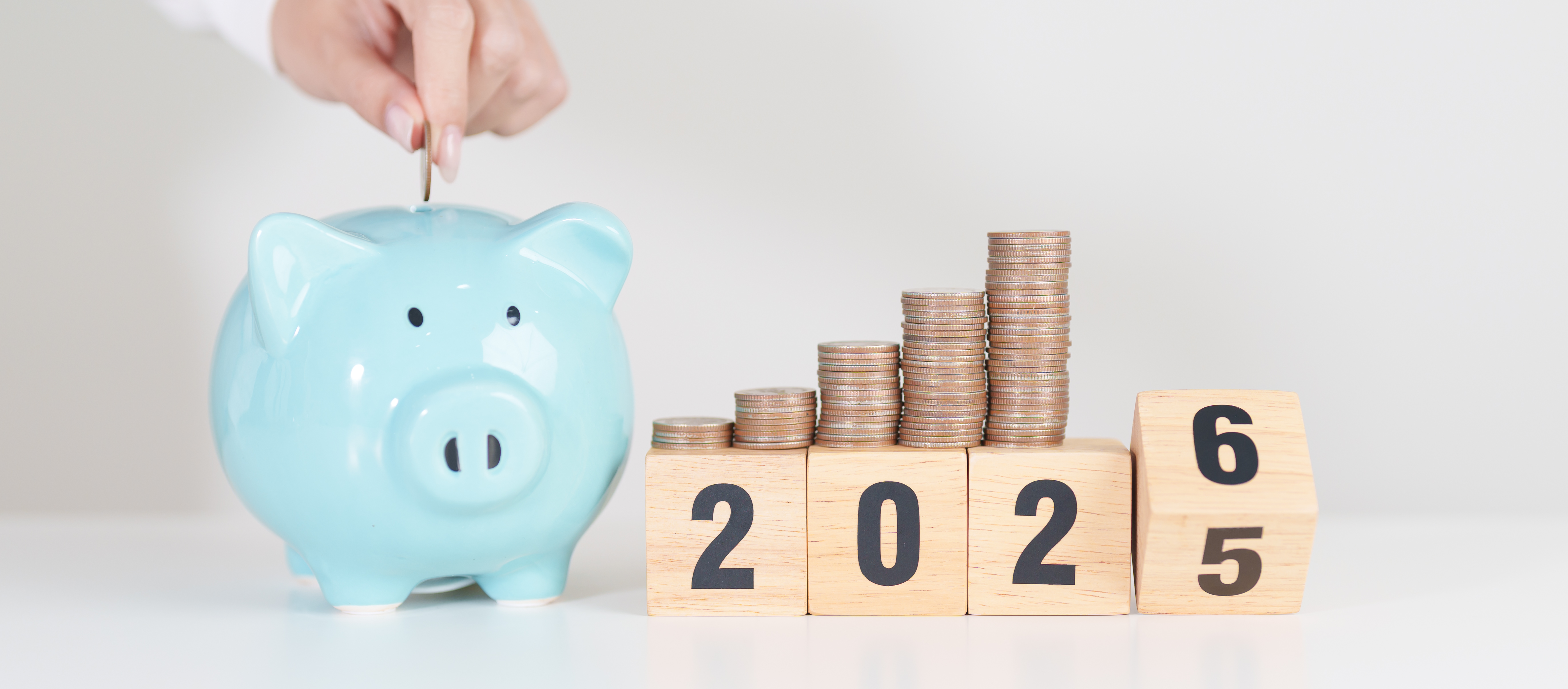 2025 end year to Happy New Year 2026 with piggy bank