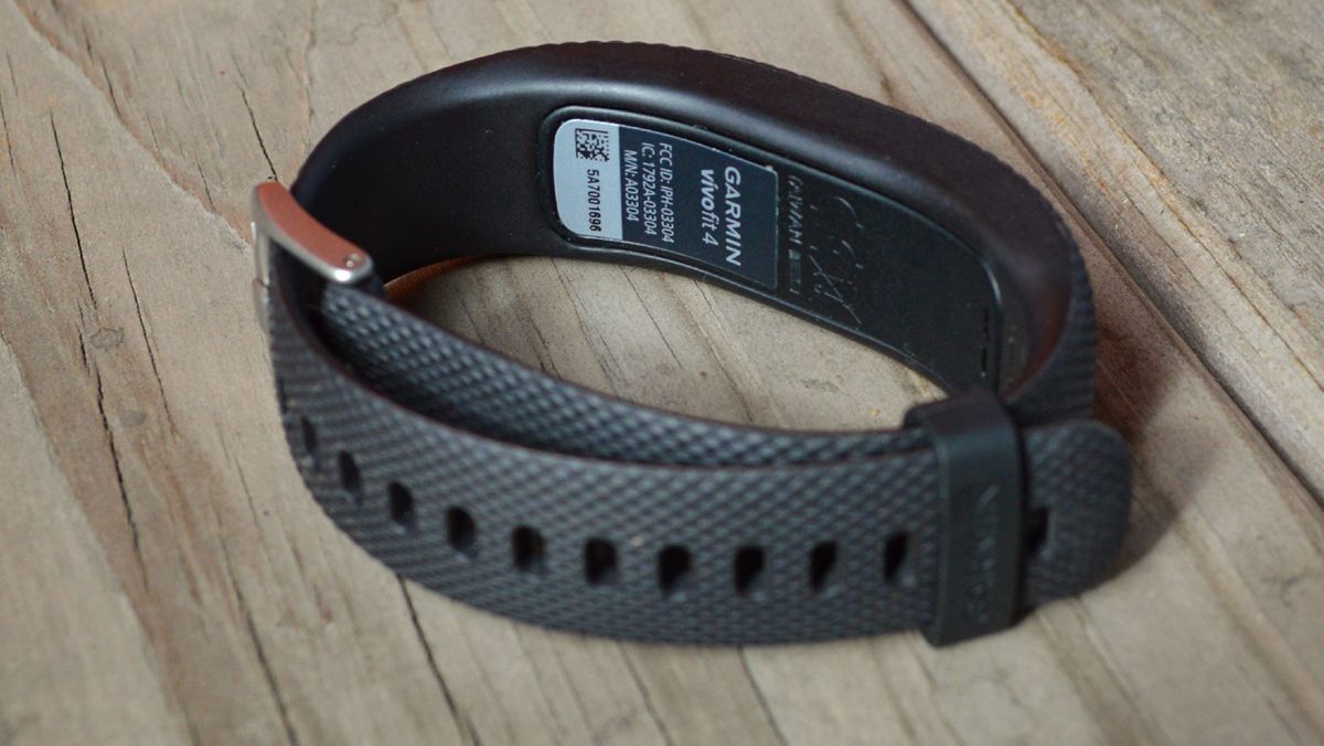 Garmin Vivofit 4 review: A fitness tracker you'll never need to charge ...