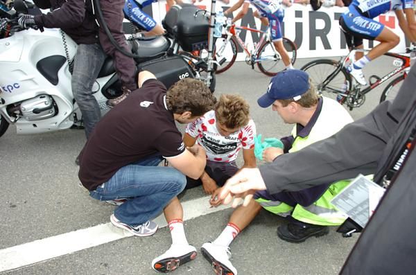 Heinrich Haussler (Cervelo Test Team) gets attention after he crashed.