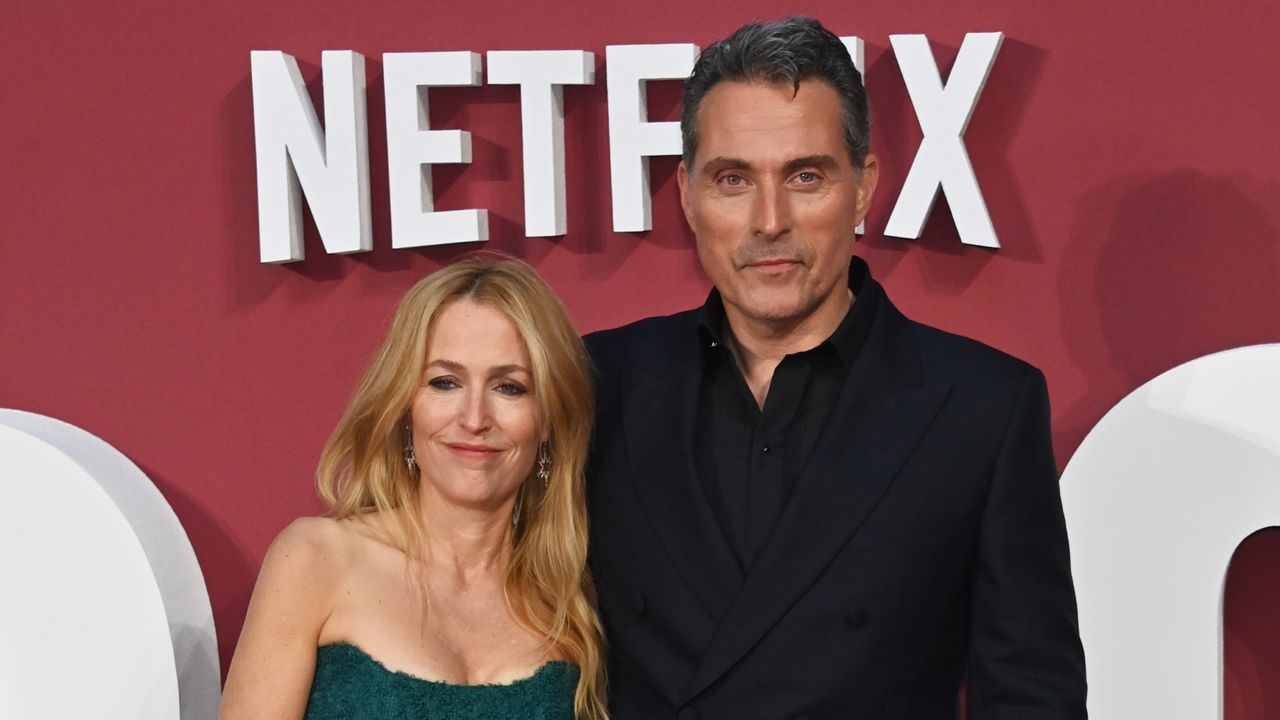  Gillian Anderson and Rufus Sewell attend the World Premiere of &quot;Scoop&quot; at The Curzon Mayfair on March 27, 2024 in London, England. 