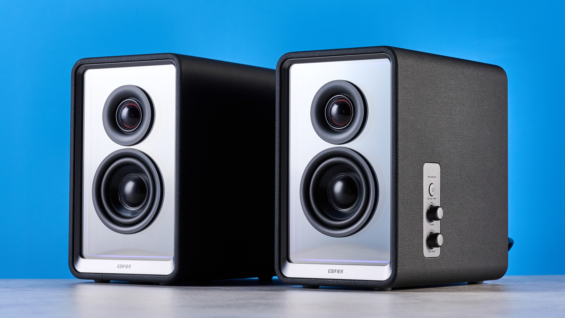 Edifier QR65 gaming and computer speakers in black