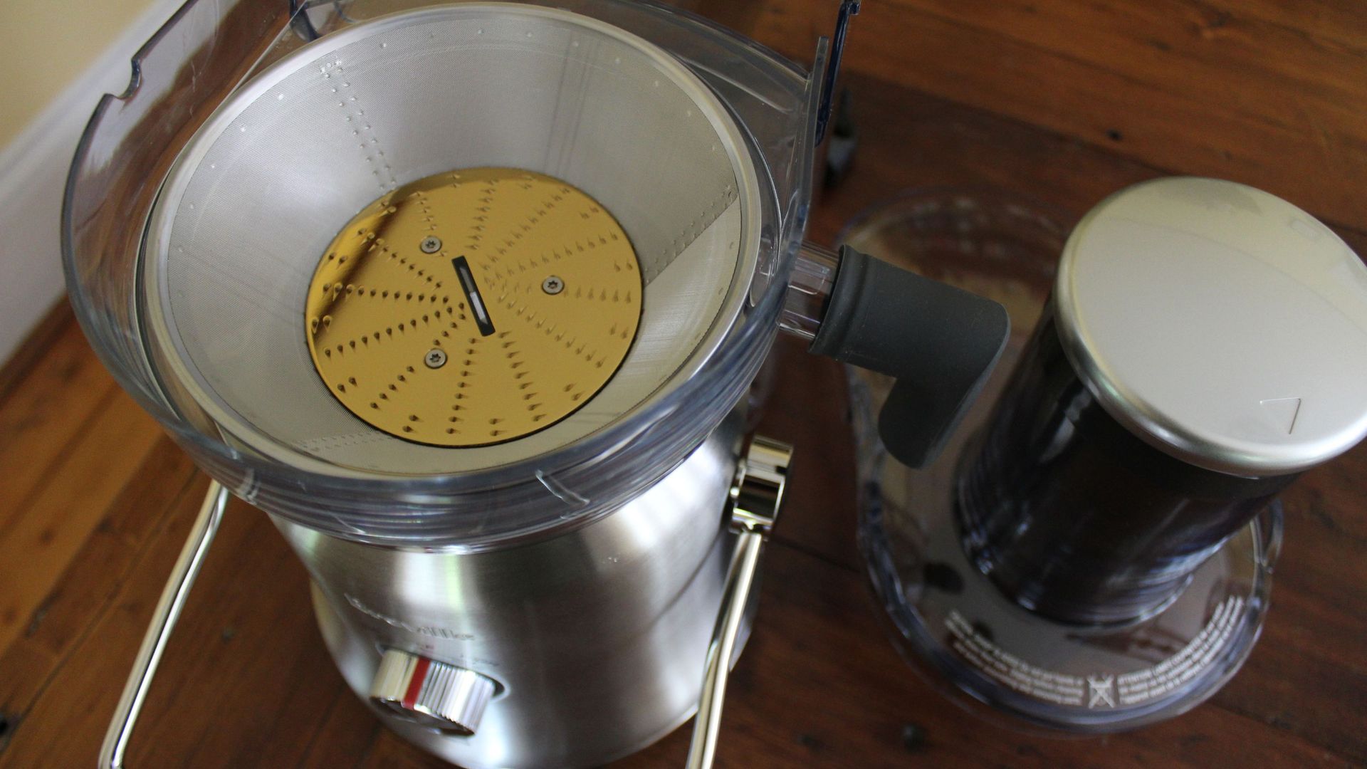 Breville Juice Fountain Cold Plus centrifugal unit