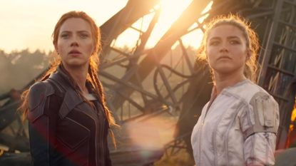  Scarlett Johansson and Florence Pugh in Black Widow.