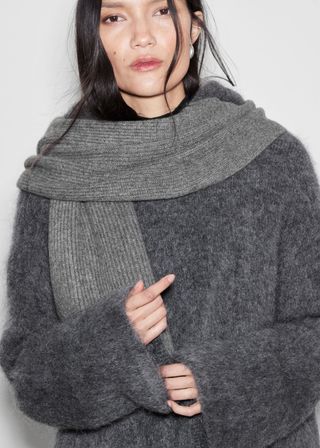 Cashmere Knit Scarf