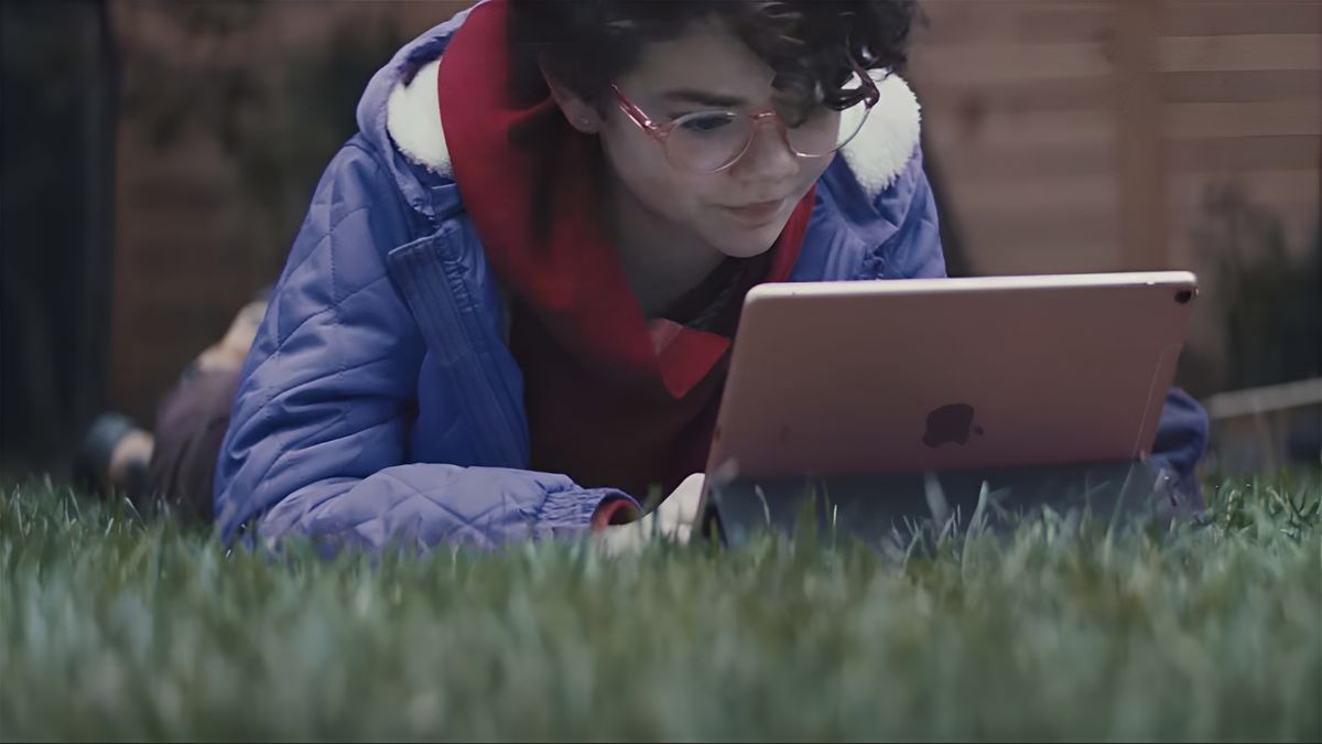 Screenshot from Apple&#039;s What&#039;s a computer? iPad ad