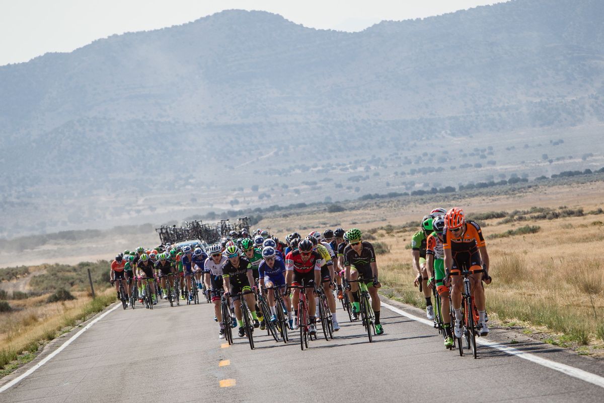 A split starts to open up in the peloton
