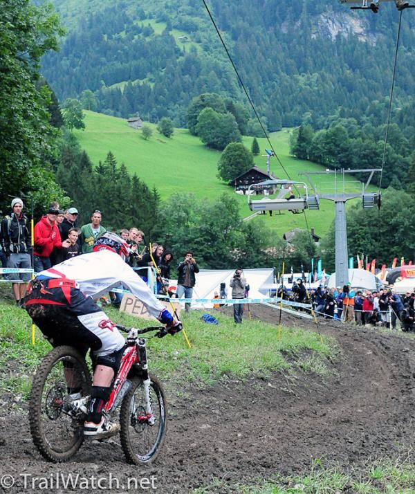 Greg Minnaar (Santa Cruz Syndicate) on the bottom of the track.