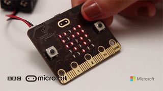 An image of the flashing heart game available through micro:bit projects