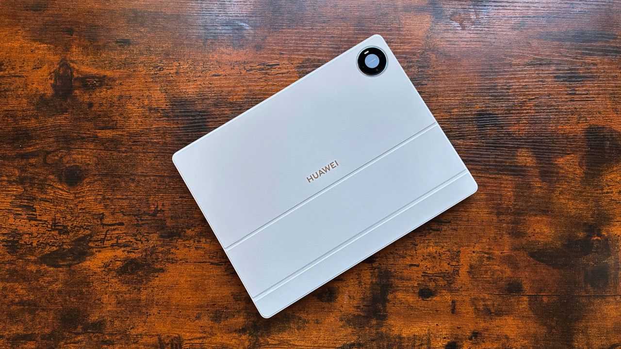 The Huawei MatePad Pro Max on a desk