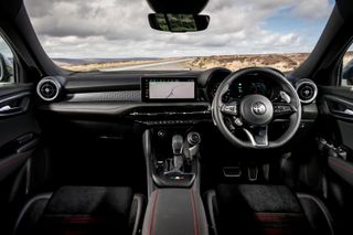 Alfa Romeo Tonale Q4 PHEV steering wheel and dashboard