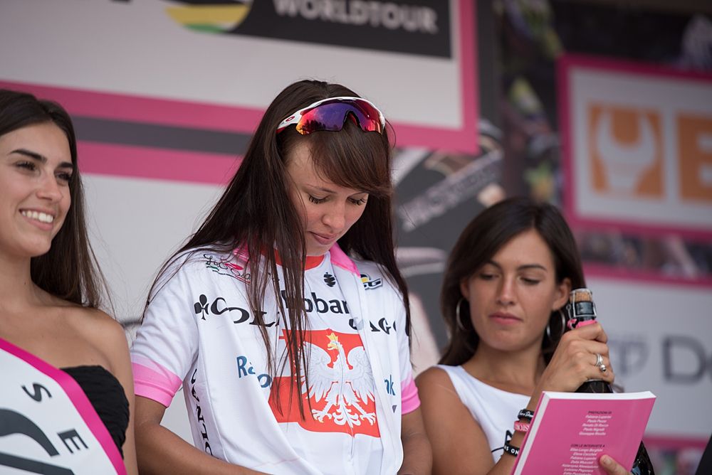 Kasia Niewiadoma (Rabo Liv) retains the best young rider jersey for a second year at the final stage of the Giro Rosa 2016