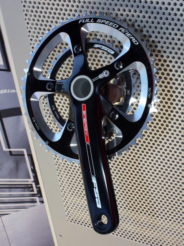 FSA's latest addition to its range of BB30 cranksets is the Energy BB30. Hollow-forged aluminum arms bring the total weight down to just 765g complete.