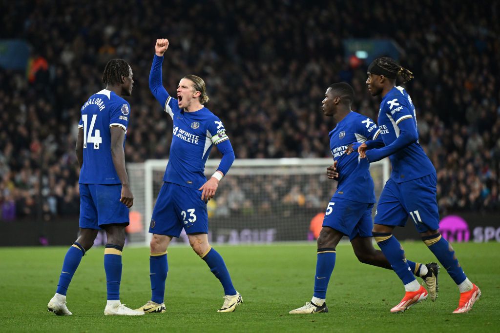 Conor Gallagher of Chelsea celebrates scoring his team&#039;s second goal with teammates during the Premier League match between Aston Villa and Chelsea FC at Villa Park on April 27, 2024 in Birmingham, England. (Photo by Shaun Botterill/Getty Images)