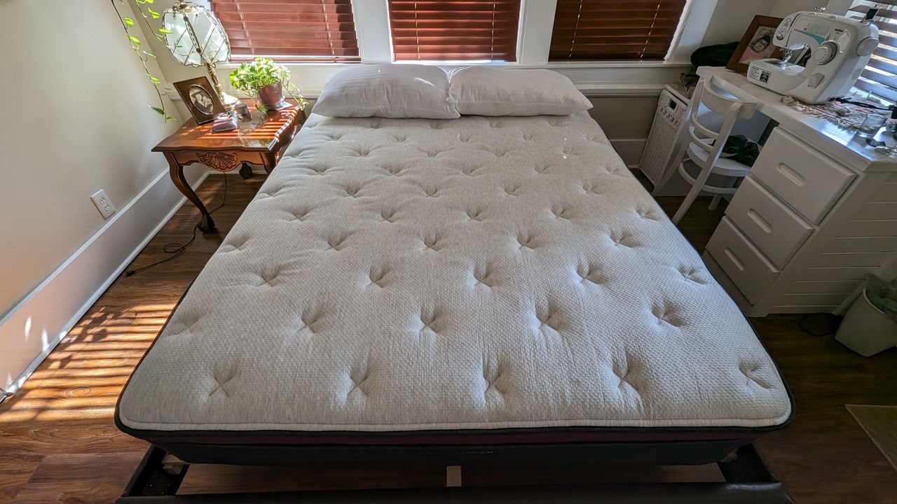 Helix Dusk Luxe mattress in room without sheets